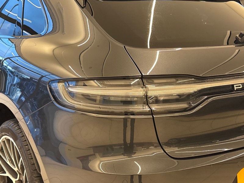 Used Porsche Macan 2020 for sale - 77001450: Photo 19