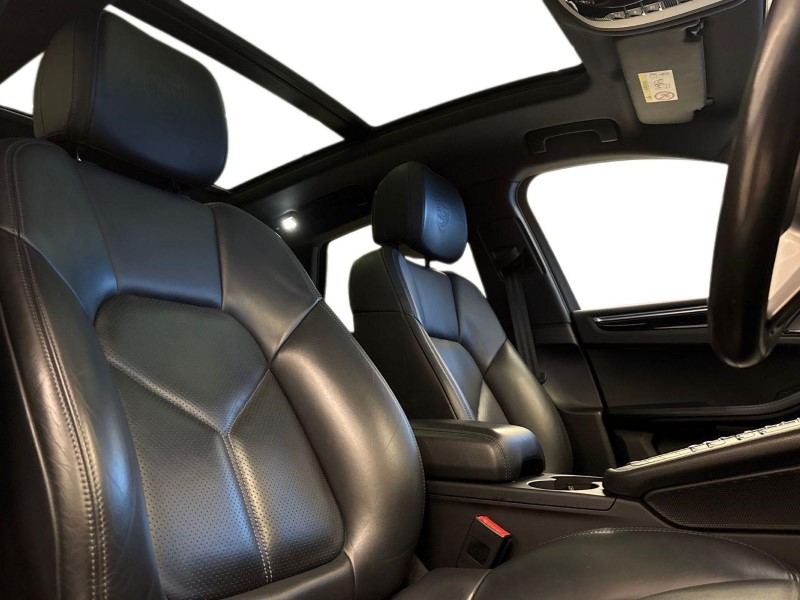 Used Porsche Macan 2020 for sale - 77001450: Photo 26