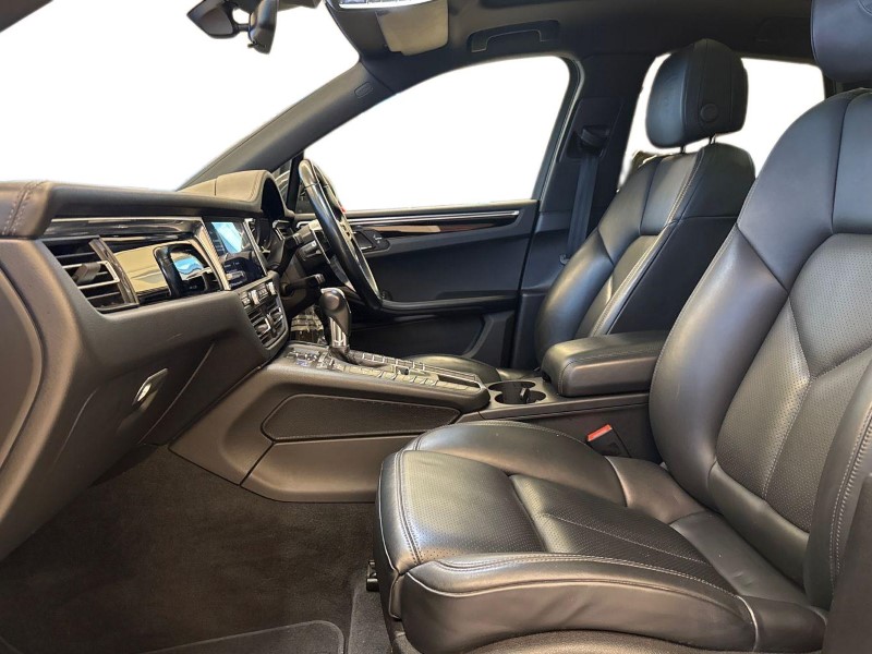 Used Porsche Macan 2020 for sale - 77001450: Photo 3