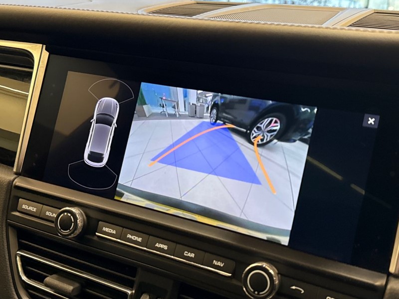 Used Porsche Macan 2020 for sale - 77001450: Photo 32