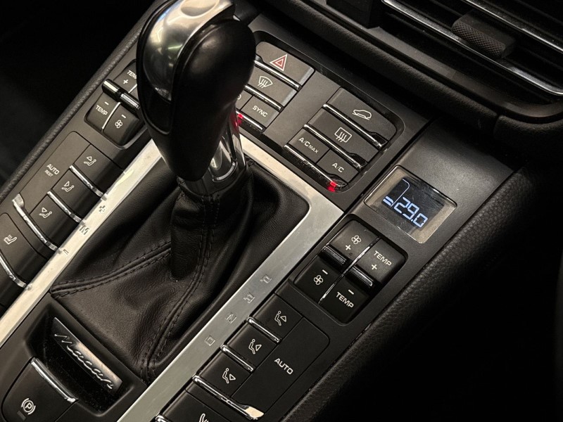 Used Porsche Macan 2020 for sale - 77001450: Photo 34