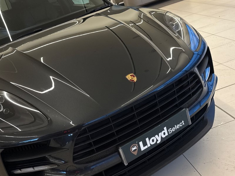 Used Porsche Macan 2020 for sale - 77001450: Photo 42