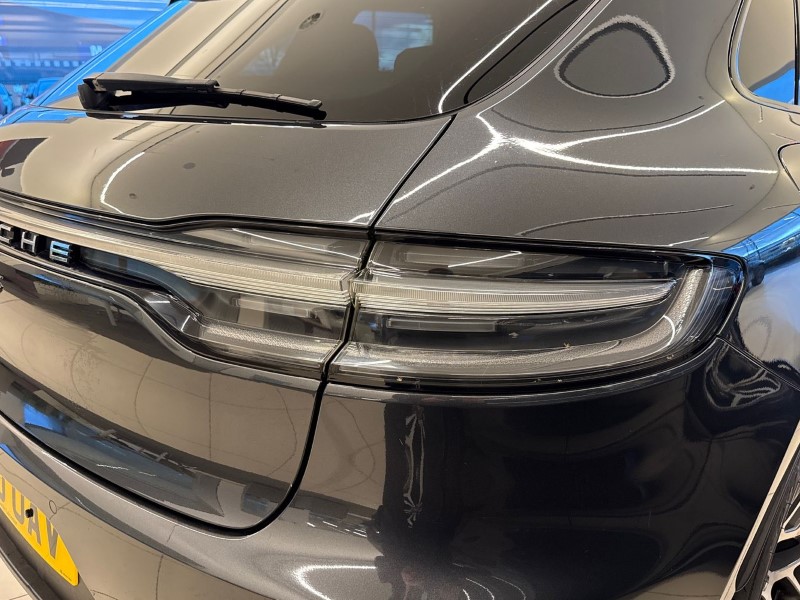 Used Porsche Macan 2020 for sale - 77001450: Photo 46