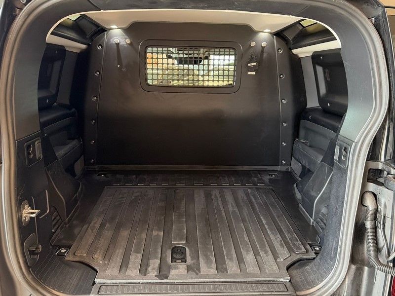 Used Land Rover Defender 2023 for sale - 78042276: Photo 10