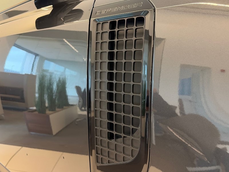 Used Land Rover Defender 2023 for sale - 78042276: Photo 20