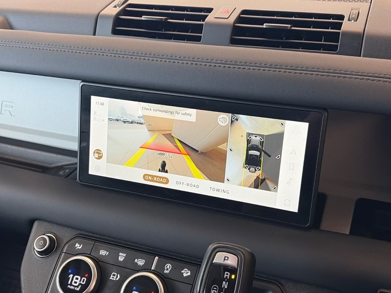 Used Land Rover Defender 2023 for sale - 78042276: Photo 31