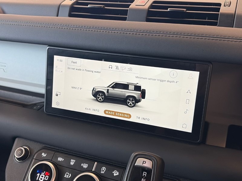 Used Land Rover Defender 2023 for sale - 78042276: Photo 38