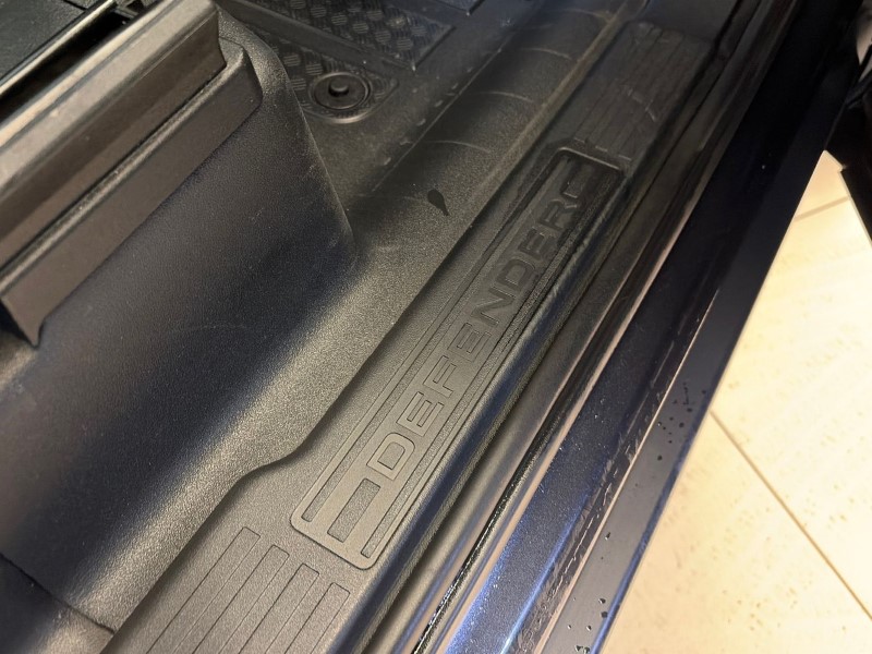 Used Land Rover Defender 2023 for sale - 78042276: Photo 39