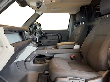 Used Land Rover Defender 2023 for sale - 78042276: Photo