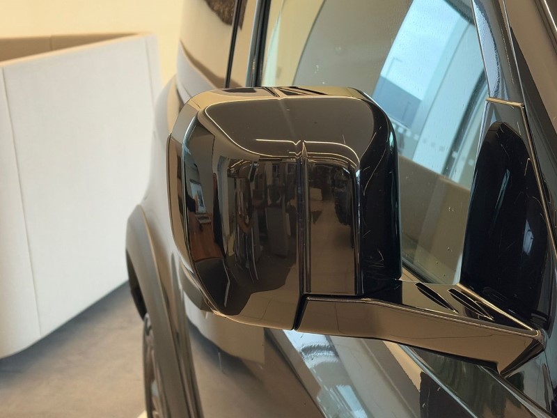 Used Land Rover Defender 2023 for sale - 78042276: Photo 50