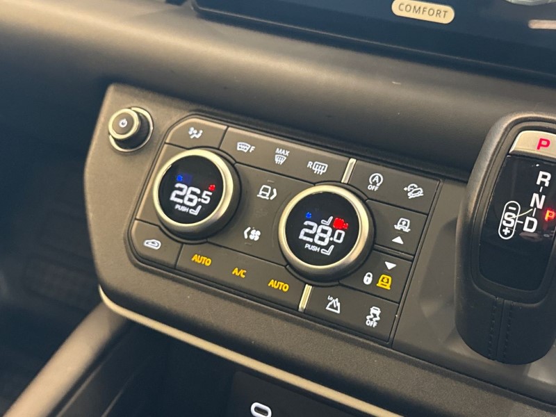 Used Land Rover Defender 2021 for sale - 77474722: Photo 32