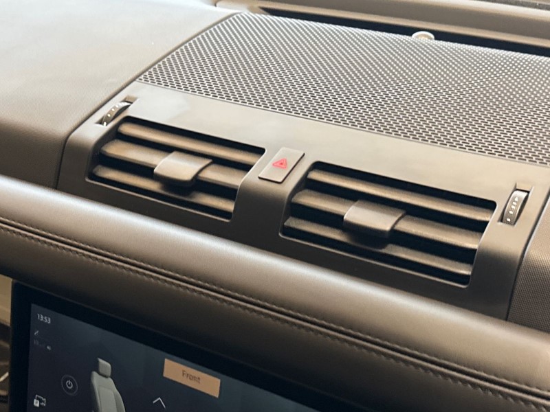 Used Land Rover Defender 2021 for sale - 77474722: Photo 34