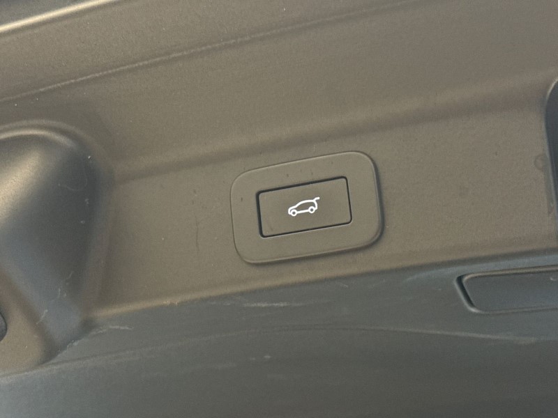 Used Jaguar F-Pace 2023 for sale - 77687513: Photo 41