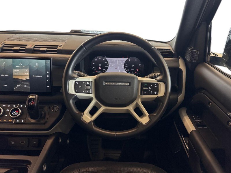 Used Land Rover Defender 2024 for sale - 77961825: Photo 15