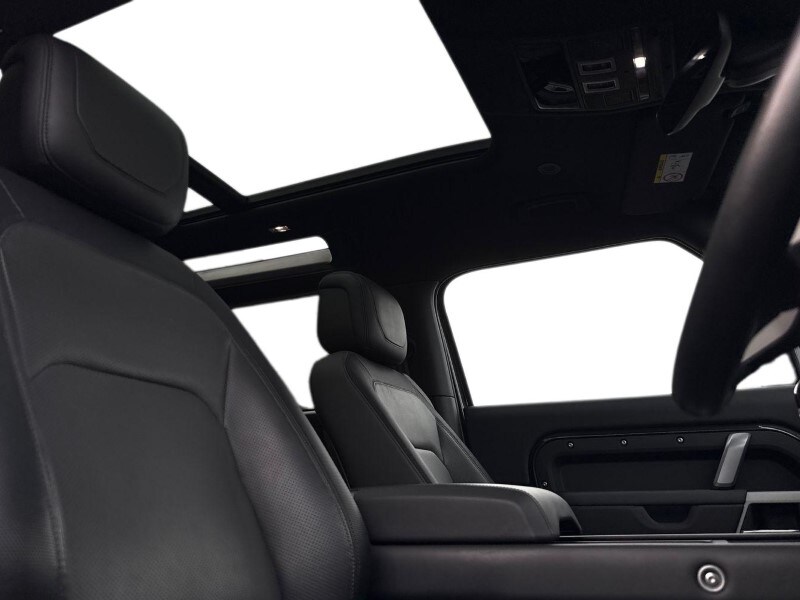 Used Land Rover Defender 2024 for sale - 77961825: Photo 26