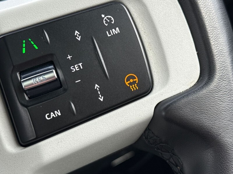 Used Land Rover Defender 2024 for sale - 77961825: Photo 27