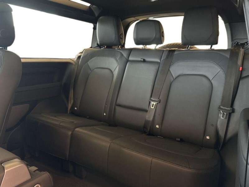 Used Land Rover Defender 2024 for sale - 77961825: Photo 4