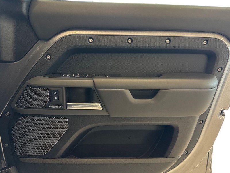 Used Land Rover Defender 2026 for sale - 77997088: Photo 22