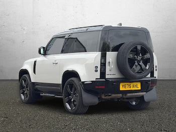 Used Land Rover Defender 2025 for sale - 78249969: Photo