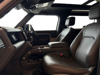 Used Land Rover Defender 2025 for sale - 78249969: Photo