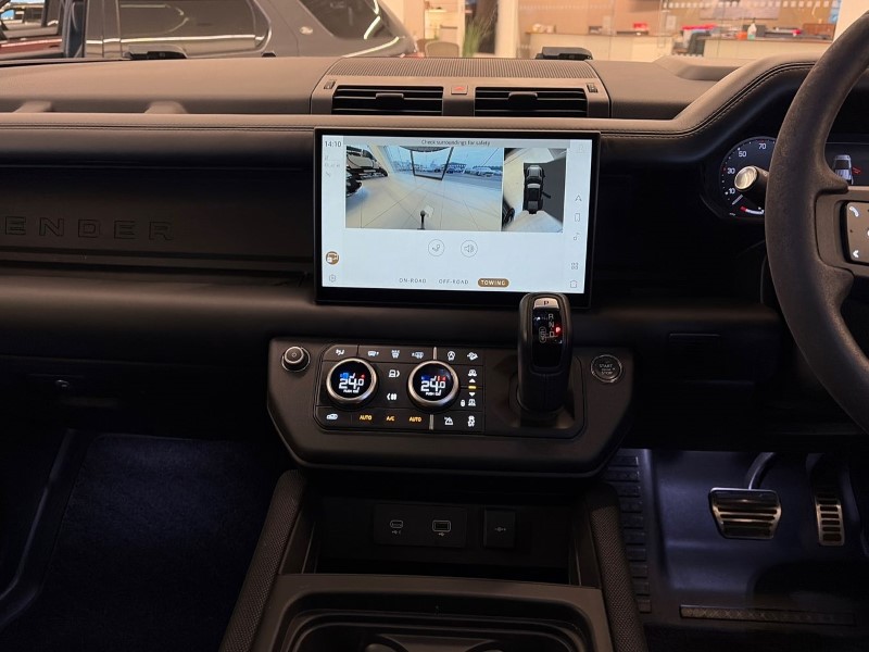 Used Land Rover Defender 2023 for sale - 77063475: Photo 14