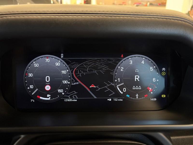 Used Land Rover Defender 2023 for sale - 77063475: Photo 16