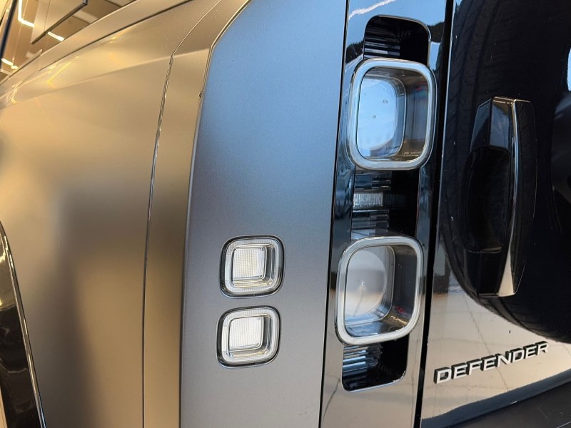 Used Land Rover Defender 2023 for sale - 77063475: Photo 19