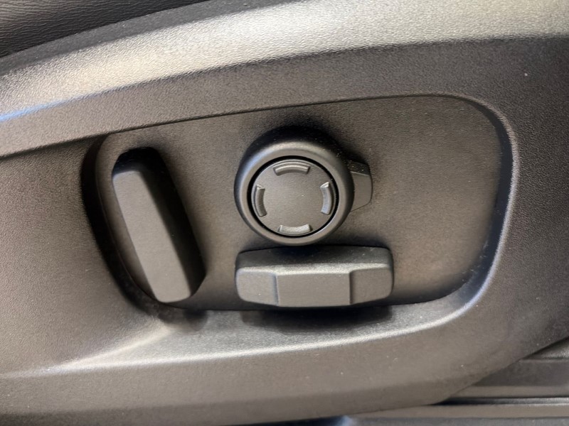 Used Land Rover Defender 2023 for sale - 77063475: Photo 25