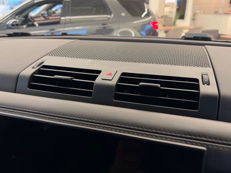 Used Land Rover Defender 2023 for sale - 77063475: Photo 38