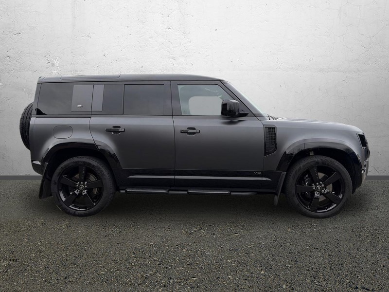 Used Land Rover Defender 2023 for sale - 77063475: Photo 5