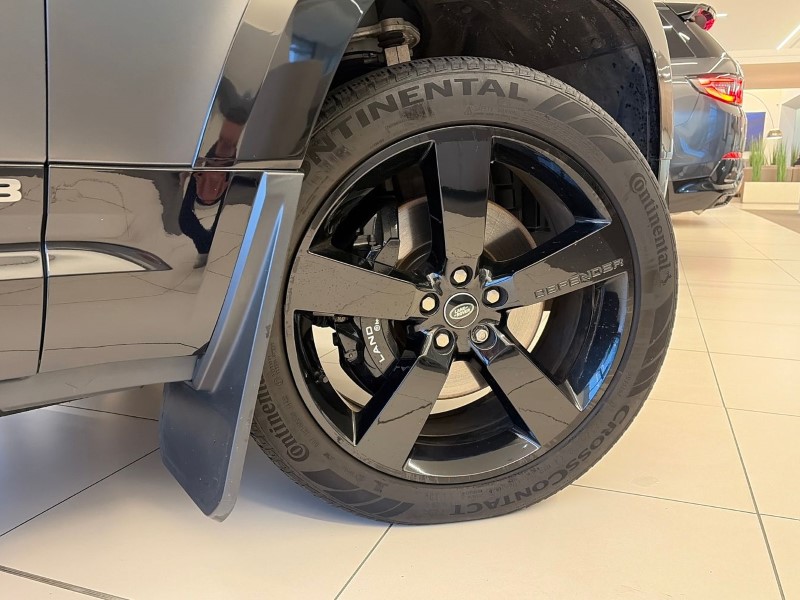 Used Land Rover Defender 2023 for sale - 77063475: Photo 53