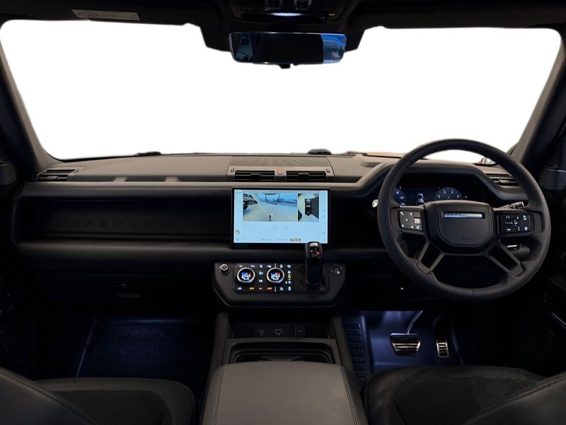 Used Land Rover Defender 2023 for sale - 77063475: Photo 9