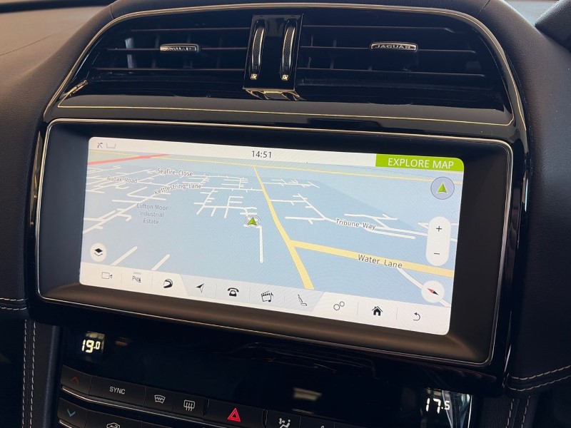 Used Jaguar F-Pace 2019 for sale - 77945571: Photo 31