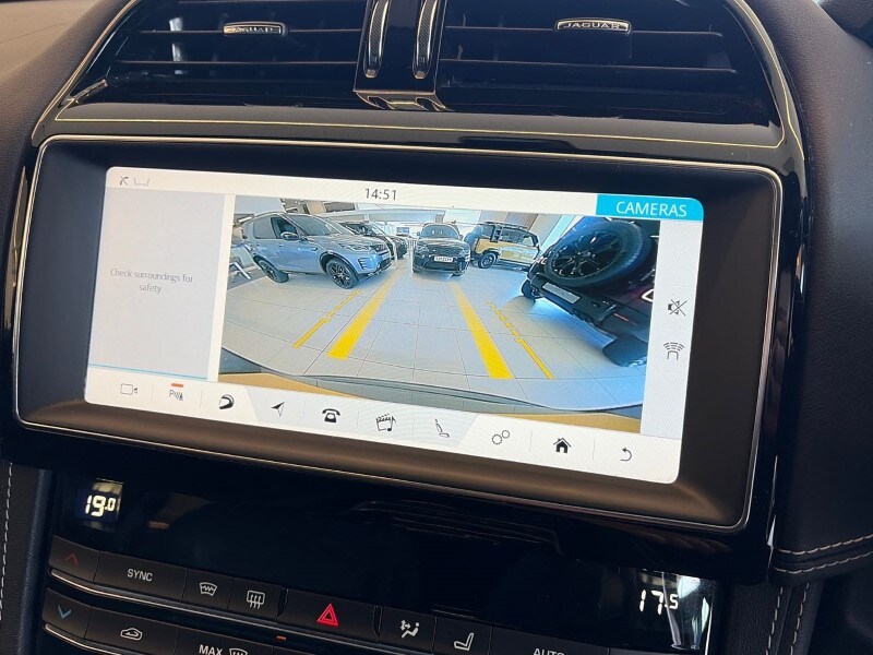 Used Jaguar F-Pace 2019 for sale - 77945571: Photo 32