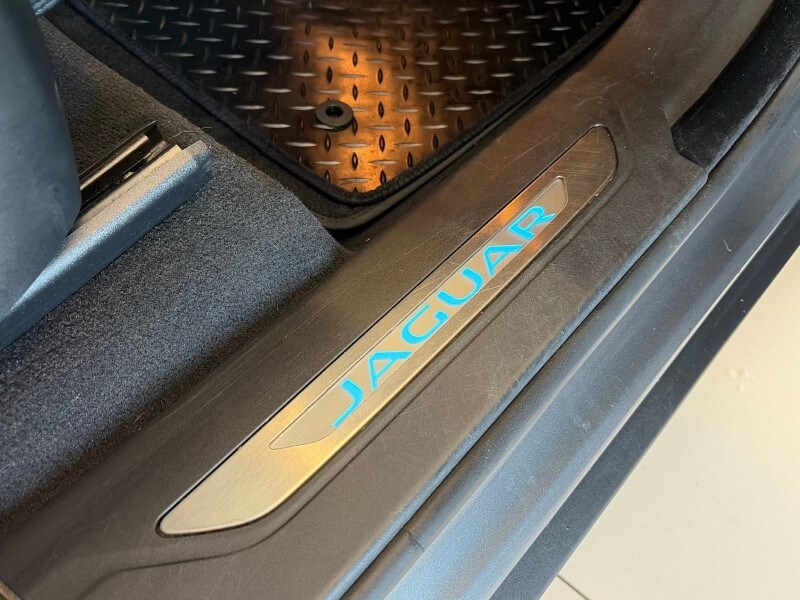 Used Jaguar F-Pace 2019 for sale - 77945571: Photo 41