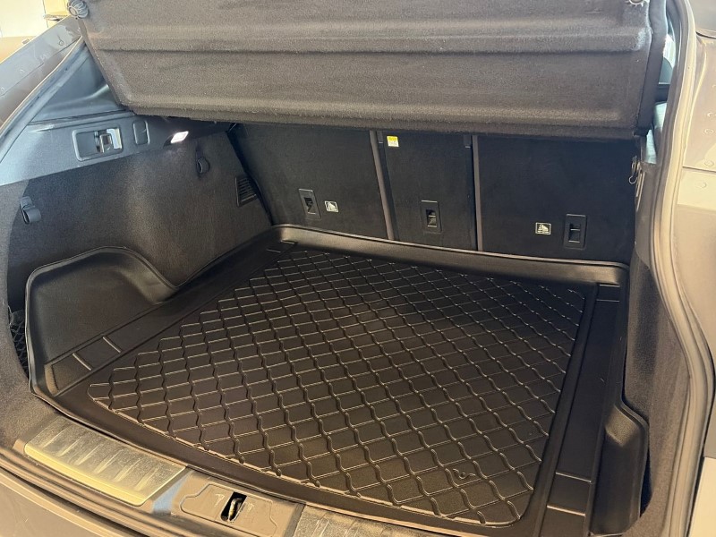 Used Jaguar F-Pace 2019 for sale - 77945571: Photo 42