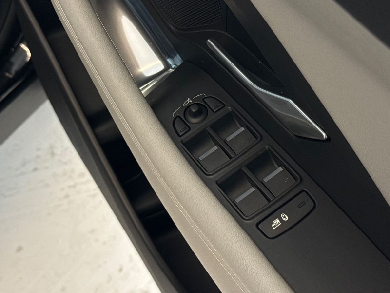 Used Jaguar E-Pace 2023 for sale - 77619332: Photo 23