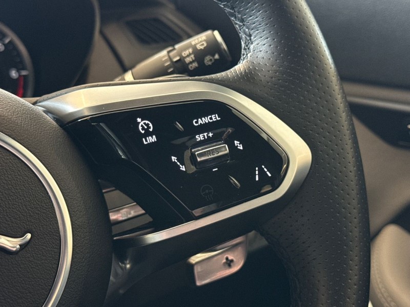 Used Jaguar E-Pace 2023 for sale - 77619332: Photo 29