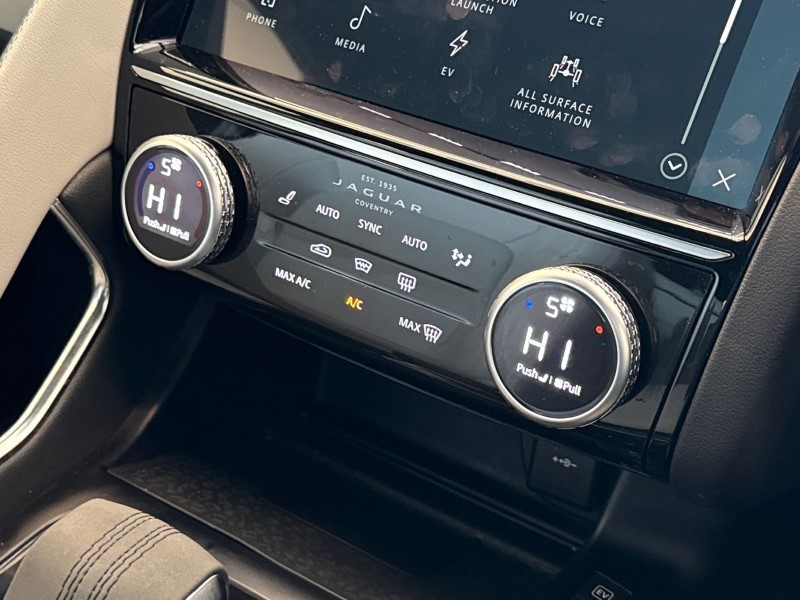 Used Jaguar E-Pace 2023 for sale - 77619332: Photo 32