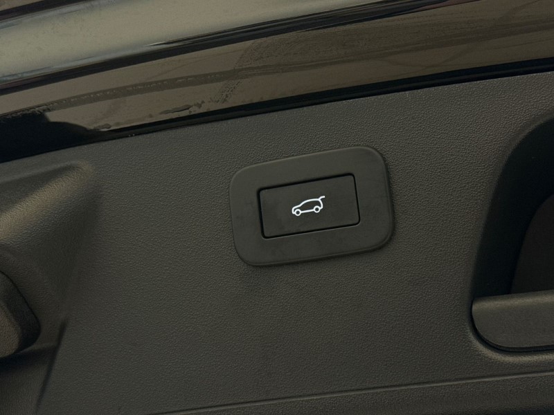 Used Jaguar E-Pace 2023 for sale - 77619332: Photo 39