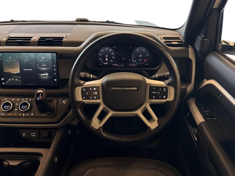 Used Land Rover Defender 2023 for sale - 76981249: Photo 15