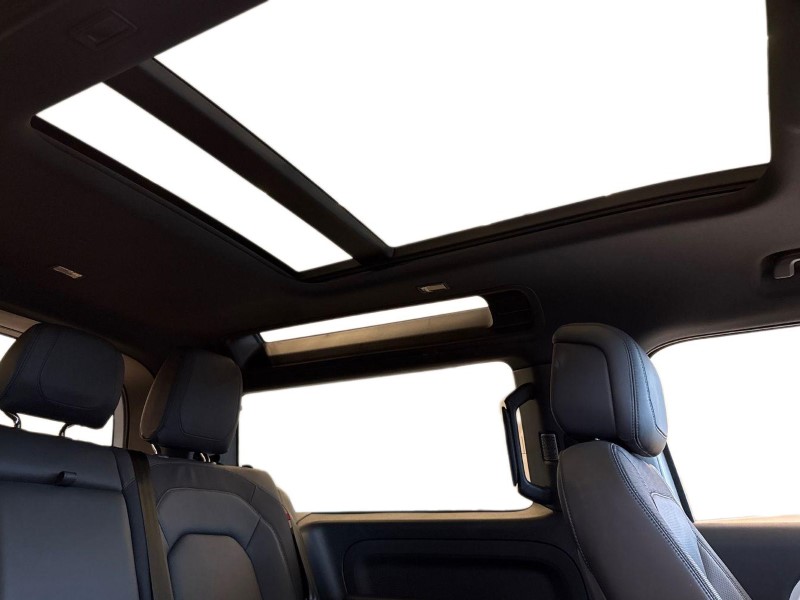 Used Land Rover Defender 2023 for sale - 76981249: Photo 21