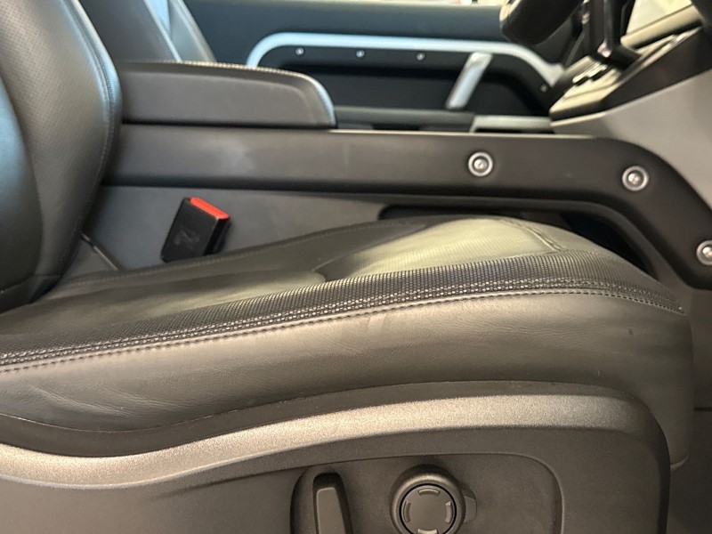 Used Land Rover Defender 2023 for sale - 76981249: Photo 25