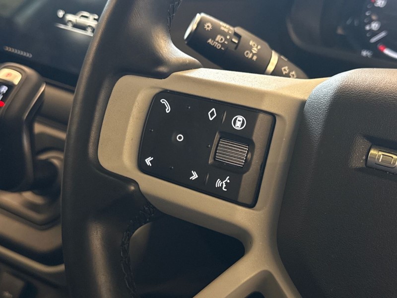 Used Land Rover Defender 2023 for sale - 76981249: Photo 28