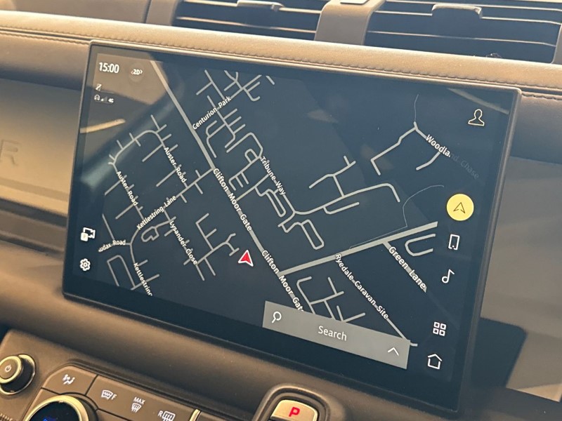 Used Land Rover Defender 2023 for sale - 76981249: Photo 31