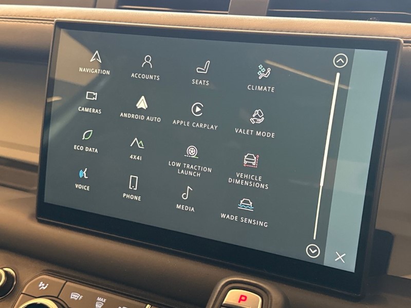 Used Land Rover Defender 2023 for sale - 76981249: Photo 33