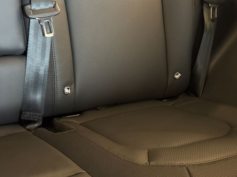 Used Land Rover Defender 2023 for sale - 76981249: Photo 38