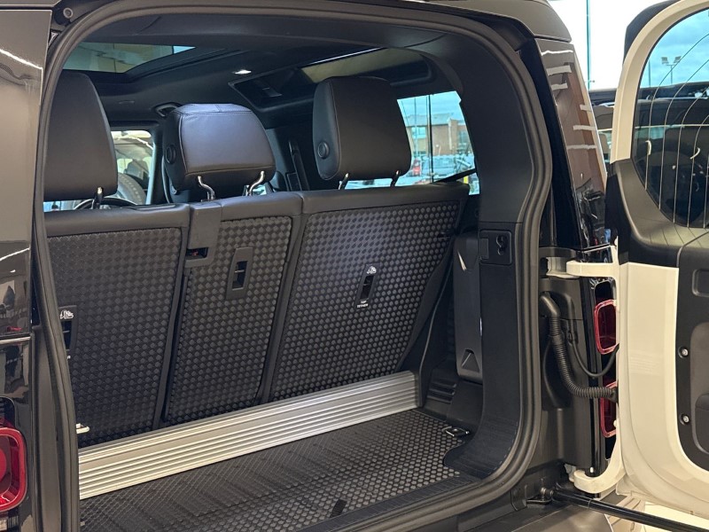 Used Land Rover Defender 2023 for sale - 76981249: Photo 39