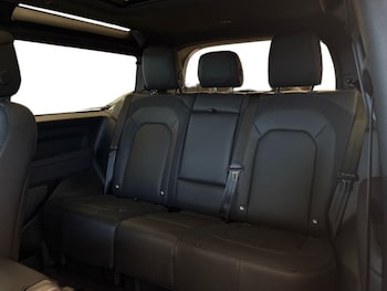 Used Land Rover Defender 2023 for sale - 76981249: Photo