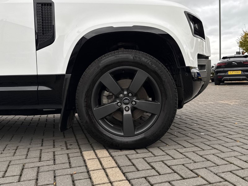 Used Land Rover Defender 2023 for sale - 76981249: Photo 8